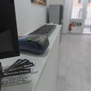 Metronia , Roma Itália